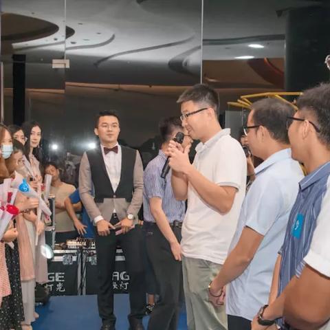 指尖传情官方下载,实地数据验证策略 专业款1_v7.894