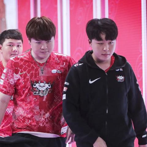 vv直播下载官方版,全面数据应用分析&amp;7DM_v8.705